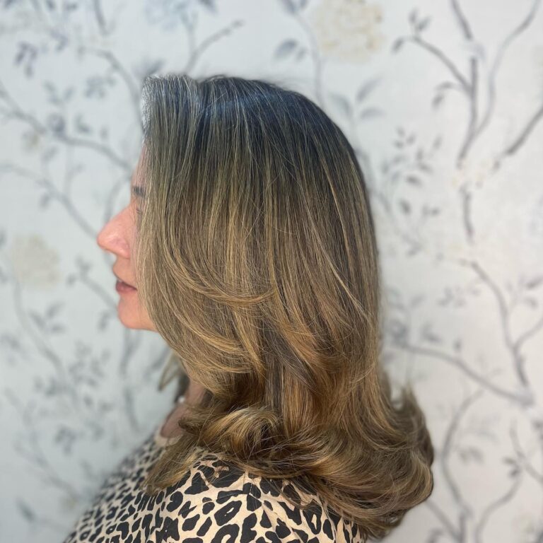 Coloração e mechas · Estela Maris — centro estético e salão de beleza em Centro, Cerquilho - SP