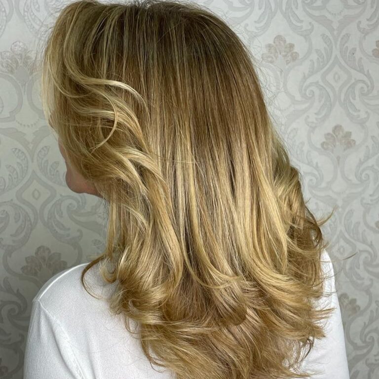 Coloração e mechas · Estela Maris — centro estético e salão de beleza em Centro, Cerquilho - SP
