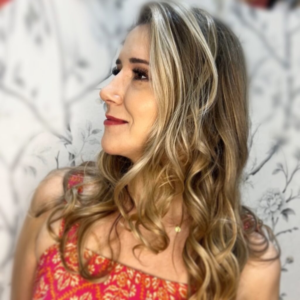 Coloração e mechas – Estela Maris, Cerquilho - SP – foto 17