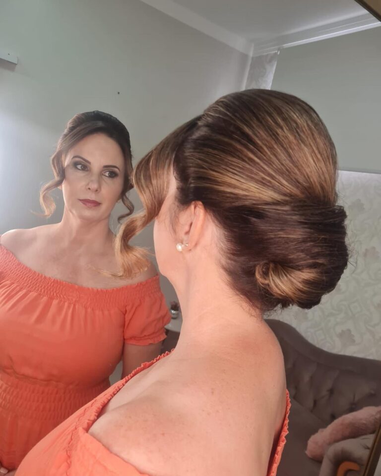 Penteados e escova · Estela Maris — centro estético e salão de beleza em Centro, Cerquilho - SP