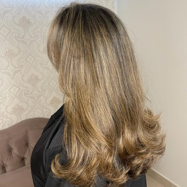Coloração e mechas · Estela Maris — centro estético e salão de beleza em Centro, Cerquilho - SP